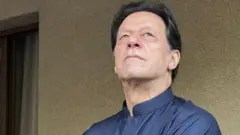 خان