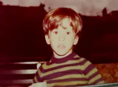 Santiago Schnell em uma foto ainda criança.