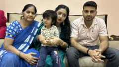 ਅਮਨ ਅਤੇ ਦੀਕਸ਼ਿਤਾ ਦਾ ਪਰਿਵਾਰ 