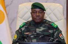 Cinq accusations portées par le président du Niger contre la France et les pays voisins