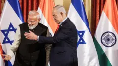प्रधानमंत्री नरेंद्र मोदी और इसराइली प्रधानमंत्री बिन्यामिन नेतन्याहू