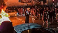 Manifestantes en una calle de Teherán el 9 de enero.