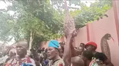 Awọn Oloro