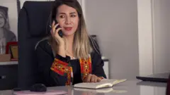 ذاکر حکمت د ارسا ټولنې په دفتر کې