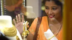బంగారం కొనుగోళ్లు