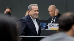 জেনেভায় যুক্তরাষ্ট্রের সাথে আলোচনার সাইডলাইনে জাতিসংঘের এক অনুষ্ঠানে ইরানের পররাষ্ট্রমন্ত্রী আব্বাস আরাঘচি 