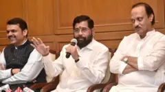 मुख्यमंत्री एकनाथ शिंदे, उपमुख्यमंत्री देवेंद्र फडणवीस आणि उपमुख्यमंत्री अजित पवार