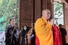 လိမ်လည်မှုနဲ့ လိင်မှုအရှုပ်တော်ပုံတွေနဲ့ ပတ်သက်ခဲ့တဲ့ ရှီရောင်ရှင်