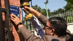 काठमाण्डूको २६ नम्बर वडा कार्यालयमा 'डिजिटल ठेगाना प्रणाली' जडान गरिँदै