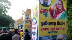 আওয়ামী লীগের ব্যানার ফেষ্টুন