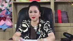 Hình ảnh bà Nguyễn Phương Hằng livestream tối ngày 25/5 về số tiền gần 14 tỷ đồng làm từ thiện của Hoài Linh