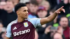 Mshambuliaji wa Aston Villa na England Ollie Watkins