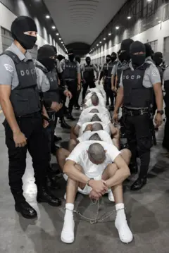 Venezuelanos no Cecot