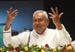 नीतीश कुमार 