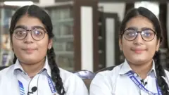 መንታ እህትማማቾች