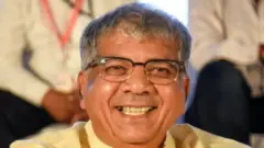 प्रकाश आंबेडकर