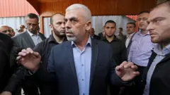 Açıklamayı Hamas'ın Gazze lideri Yahya Sinwar yaptı.