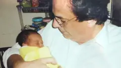 Alexander akiwa na binti yake