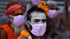 કુંભમાં આવેલા સાધુસંત