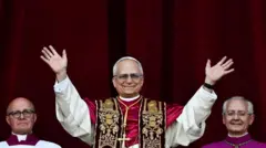 Robert Prevost terpilih sebagai Paus yang baru. Dia akan menyandang nama Leo XIV.