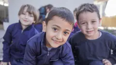 Três alunos do Maríacasino gaminatorGuadalupe 