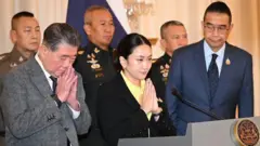 แพทองธาร แถลงยืนยัน “รัฐบาลและกองทัพ” เป็นหนึ่งเดียวกัน หลังประชุมฝ่ายความมั่นคงและต่างประเทศที่ทำเนียบรัฐบาล 19 มิ.ย. 