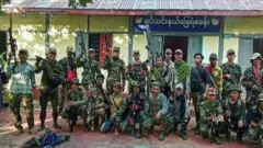 ကောလင်းက စစ်ကောင်စီ စခန်းတွေကို ကာကွယ်ရေး အဖွဲ့တွေ တိုက်ခိုက်