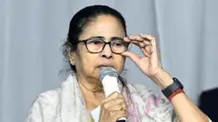 ममता बनर्जी 