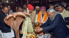 नीतीश कुमार और अश्विनी चौबे 