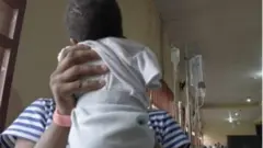 Di pikin and di mama 