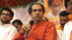 आदित्य ठाकरे, उद्धव ठाकरे, संजय राऊत