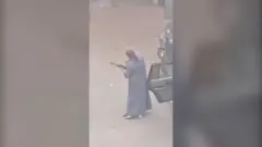 صورة لمنفذ الهجوم من الخلف