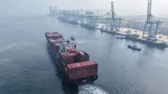 Çin'in Qingdao limanı.