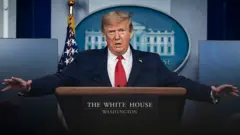 اختلاف نظر ترامپ و فرمانداران چند ایالت بر سر زمان بازگشایی فعالیت‌ها