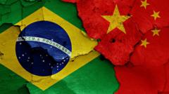 Entrada da China na ação do Brasil na OMC ajuda a combater guerra tarifária contra os EUA?