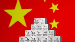 रेयर अर्थ मिनरल्स के उत्पादन में चीन सबसे आगे है और यह अमेरिकी राष्ट्रपति ट्रंप की चिंता का विषय है