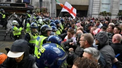 Policias e manifestantes discutem em Londres