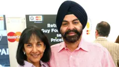 ਪਤਨੀ ਰਿਤੂ ਬੰਗਾ ਦੇ ਨਾਲ ਅਜੇ ਬੰਗਾ