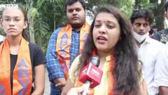 સુરતમાં વિદ્યાર્થીનીઓ