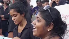 இலங்கை போராட்டத்தில் ஆடல், பாடல் ஏன் ?