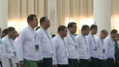 ကြံ့ခိုင်ရေးပါတီထိပ်ပိုင်းခေါင်းဆောင်အားလုံးဟာအငြိမ်းစားတပ်မတော်အရာရှိကြီးတွေ ဖြစ်ပါတယ်။