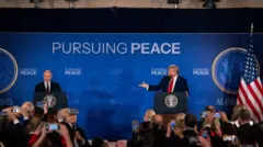 Путин и Трамп во время пресс-конференции после переговоров 