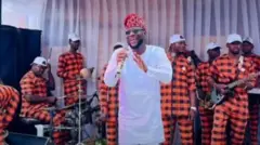 Aworan Ọmọọba ati awọn elegbe rẹ