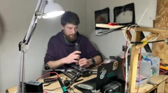 El moderador trabaja en drones ucranianos de fibra óptica para usarlos contra los invasores