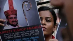 बिशपना अटक करण्यात यावी अशी मागणी करत 2018साली नन्सनी निषेध आंदोलनं केली होती.