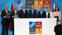 NATO zirvesi öncesi dörtlü görüşme