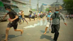ပြည်သူတွေအပေါ်အကြမ်းဖက်လို့ တပ်မတော်ကို အကြမ်းဖက်အဖွဲ့အစည်းအဖြစ်ကြေညာတာလို့ CRPH ကဆို