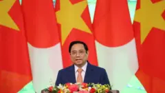 Thủ tướng Việt Nam Phạm Minh Chính phát biểu trong cuộc họp báo với người đồng cấp Nhật Bản tại Hà Nội, Việt Nam, ngày 01 tháng 5 năm 2022