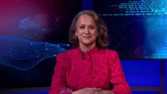  ياسمين حليما المدير التنفيذي للمجلس المشترك لرعاية المهاجرين في بريطانيا 