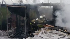 Ёниб кетган бино